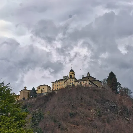 Stones&pines Apartment